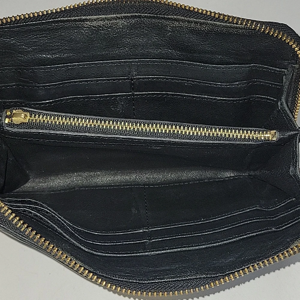 Tory Burch Black Leather Zip Wallet with Gold Logo